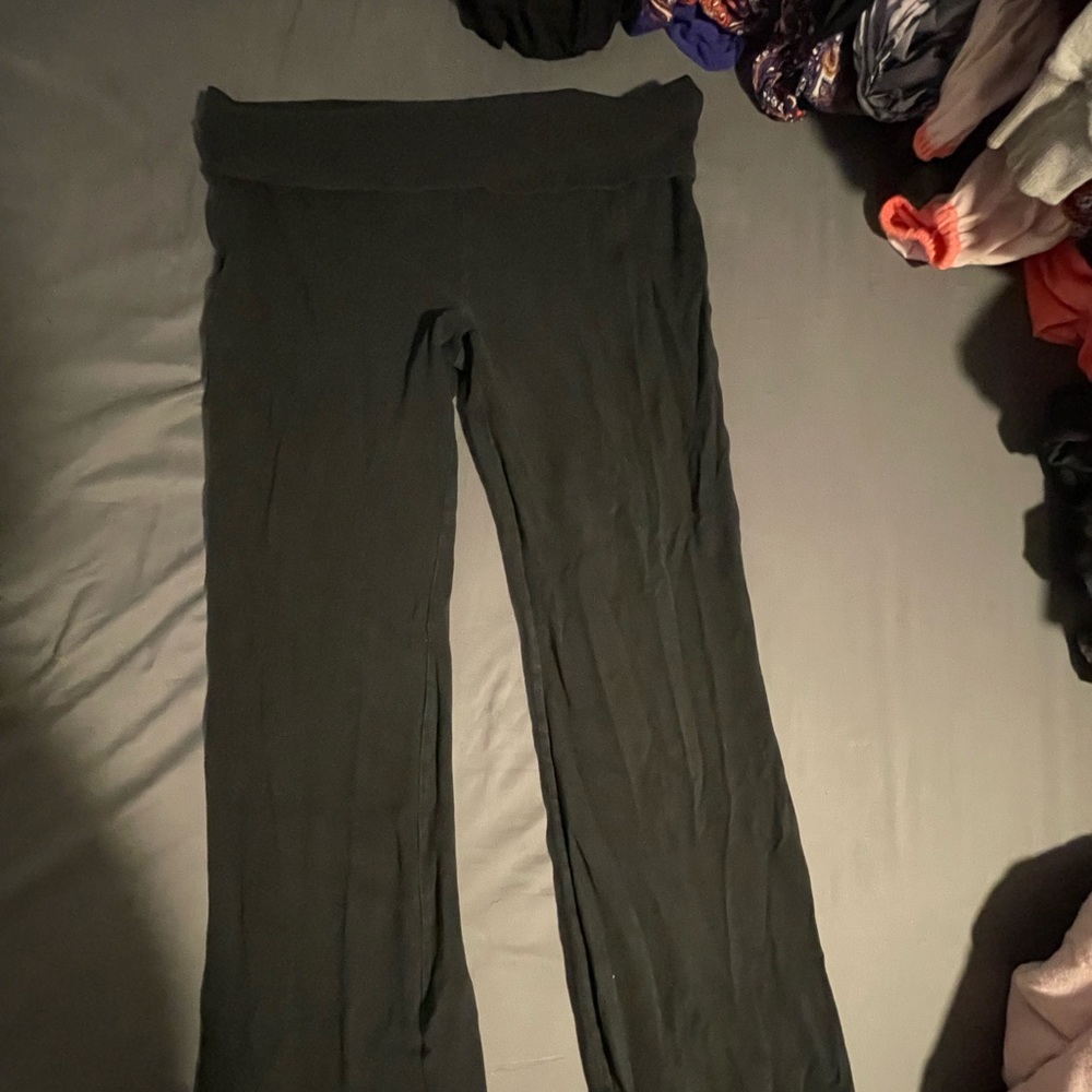 American Eagle size M wide leg yoga pants